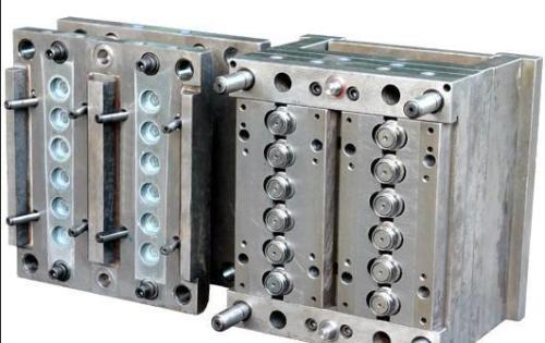 科翔模具為您分析，國(guó)內(nèi)塑料模具行業(yè)存在的問(wèn)題