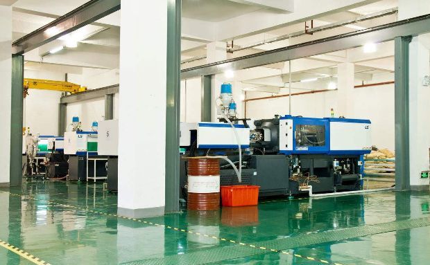 注塑模具成型制品，如果表面有裂紋該如何解決？